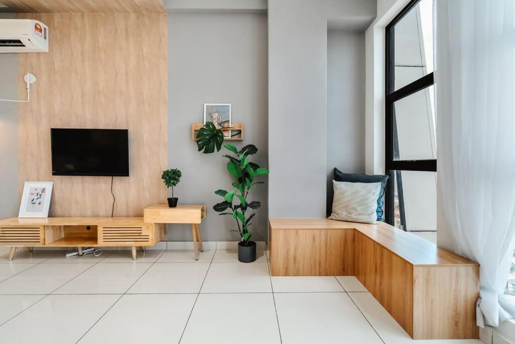 Pangsapuri Arte Mont Kiara-netflix-muji-muji-6pax