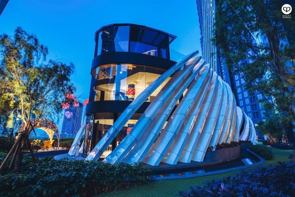 Arte Mont Kiara-netflix-muji-muji-6pax Kuala Lumpur